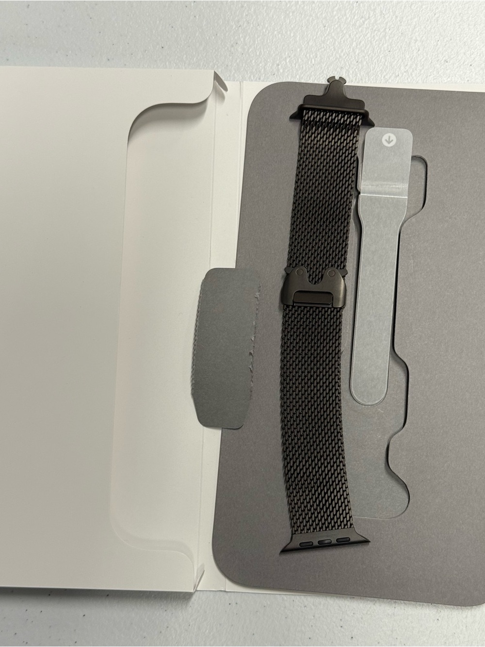 Titanium Milanese Loop for Apple Watch (Small size, fits 44/45/46/49mm cases). - Picture 6 of 7